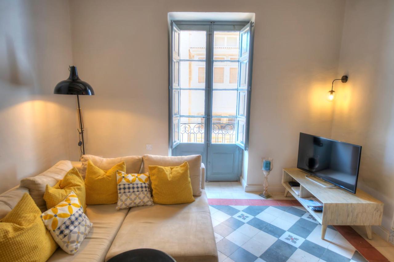 Charming & Traditional Flat In City Center Esch1-2 Valletta Exterior photo